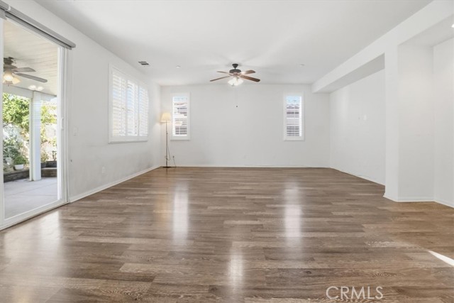 Detail Gallery Image 6 of 44 For 7165 Mystic Cloud, Corona,  CA 92880 - 3 Beds | 2/1 Baths