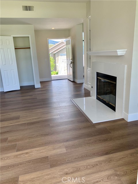8 Green Brier Circle, Coto de Caza CA: https://media.crmls.org/medias/6d5478cc-126d-49f6-8aec-4fa9e5cfaeaf.jpg