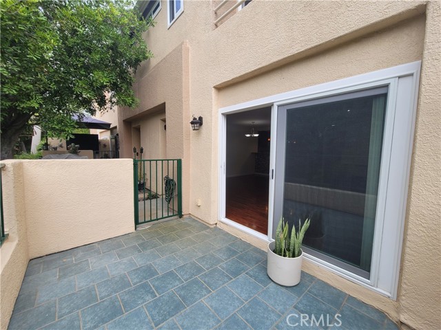 11076 Sharp Avenue, Mission Hills (San Fernando) CA: https://media.crmls.org/medias/6d54fff8-79de-4adf-9d77-66e3fbcf016a.jpg