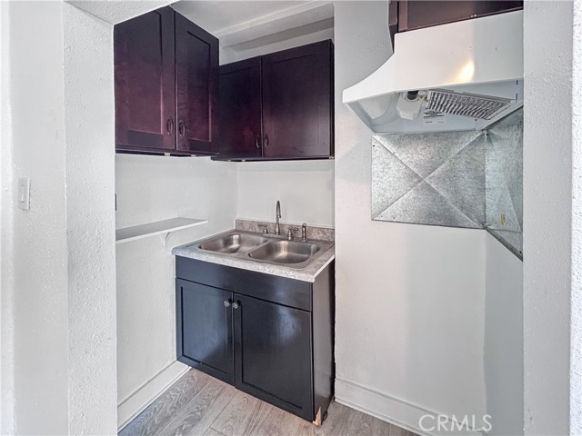 Detail Gallery Image 2 of 6 For 14151 Paramount Bld #7,  Paramount,  CA 90723 - 0 Beds | 1 Baths