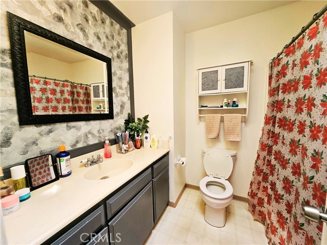 Detail Gallery Image 24 of 37 For 1337 W Latham, Hemet,  CA 92543 - 3 Beds | 2/1 Baths