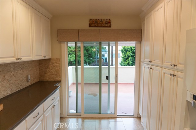 3101 E 2nd Street, Long Beach CA: https://media.crmls.org/medias/6d55eba2-eec8-4c86-884e-1d159b8f57c1.jpg