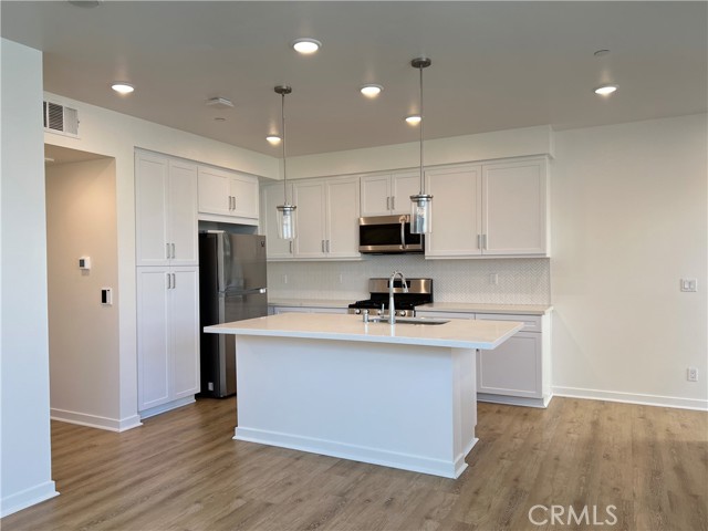 Detail Gallery Image 2 of 26 For 9654 Nova, Rancho Cucamonga,  CA 91730 - 2 Beds | 2 Baths