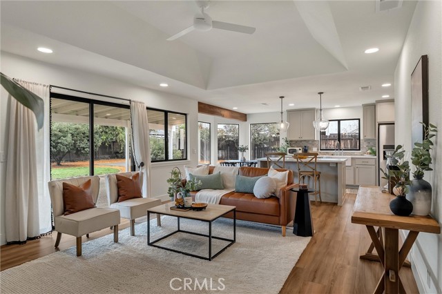 Detail Gallery Image 11 of 68 For 940 Dias, Chico,  CA 95926 - 4 Beds | 2 Baths