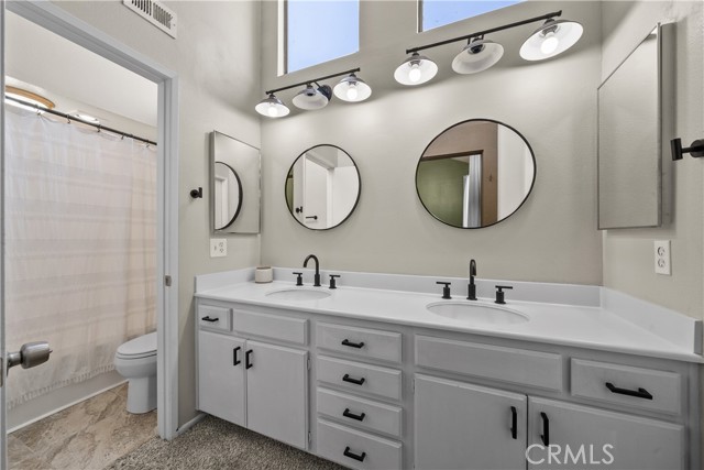 Detail Gallery Image 28 of 47 For 20931 Judah Ln #35,  Newhall,  CA 91321 - 2 Beds | 3 Baths