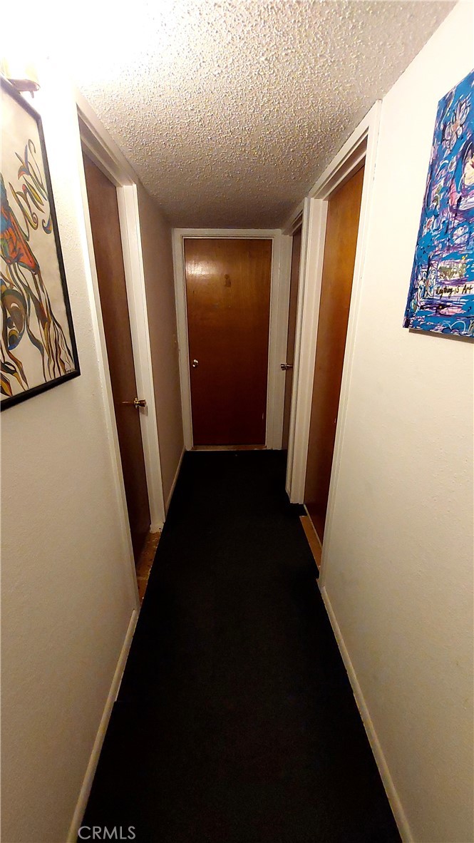 https://media.crmls.org/medias/6d588ce6-01ac-4754-ba24-f619f1cdc16b.jpg?preset=X-Large