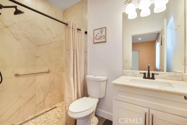 7820 Fulton Avenue, North Hollywood CA: https://media.crmls.org/medias/6d58e419-4372-425c-a7bb-392de78c1424.jpg