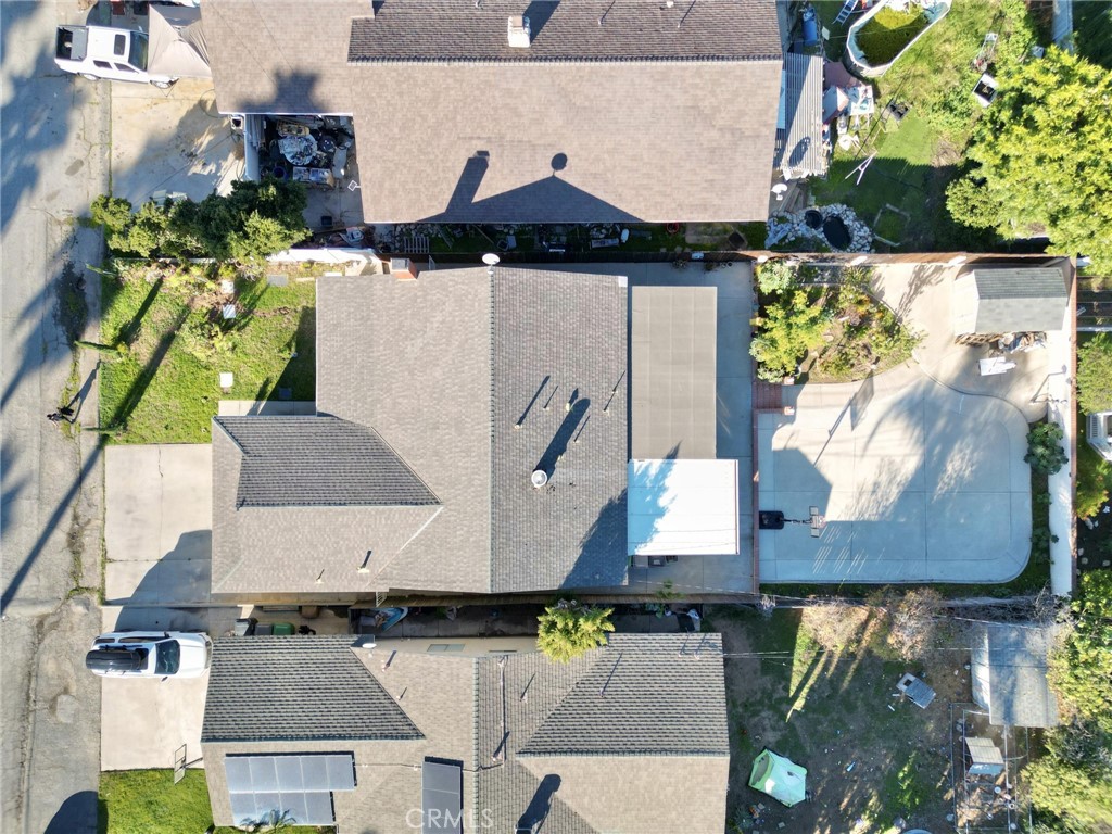 https://media.crmls.org/medias/6d5ae0db-a640-46ef-be81-e0e049609db2.jpg?preset=X-Large