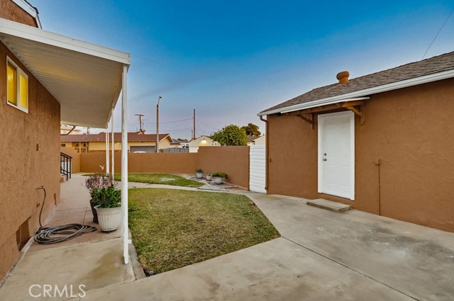 Detail Gallery Image 8 of 53 For 2836 Flangel, Lakewood,  CA 90712 - 3 Beds | 2 Baths