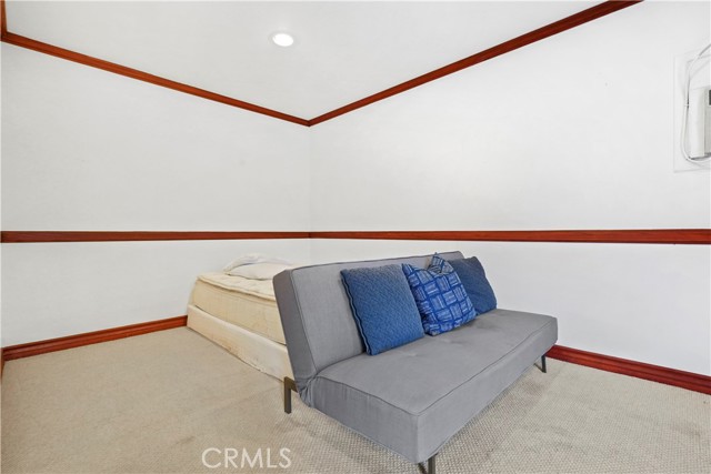 Detail Gallery Image 23 of 27 For 5362 Yolanda Ave, Tarzana,  CA 91356 - 3 Beds | 3 Baths