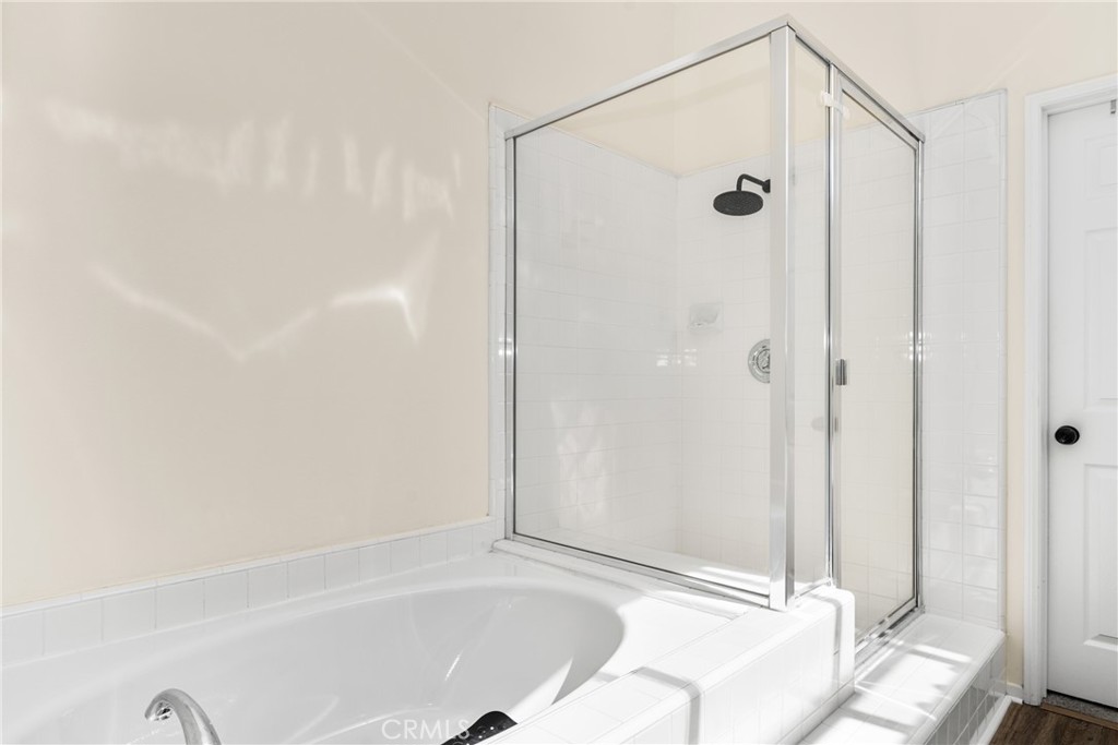 6d5b740c 2ac1 429b 895d F74c0f53b4ff