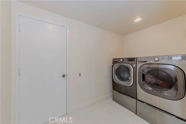 Detail Gallery Image 31 of 42 For 12933 Lucas Ln, Cerritos,  CA 90703 - 5 Beds | 3 Baths