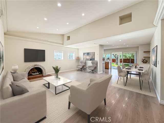 Detail Gallery Image 6 of 44 For 896 Bright Star St, Thousand Oaks,  CA 91360 - 4 Beds | 2 Baths