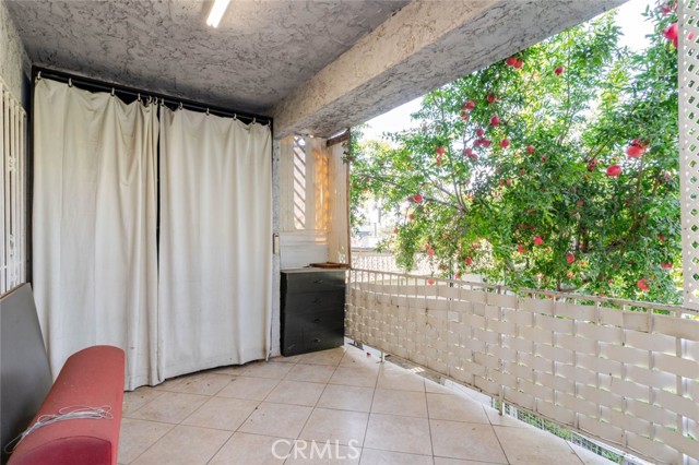 Detail Gallery Image 25 of 32 For 1716 3/4 Winona Bld, Los Angeles,  CA 90027 - 2 Beds | 2 Baths