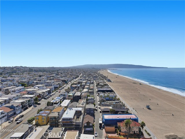 Detail Gallery Image 49 of 59 For 116 5th Place, Manhattan Beach,  CA 90266 - 5 Beds | 3 Baths