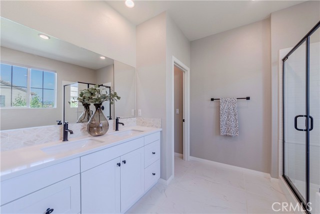 1705 Almond Tree Place, Upland CA: https://media.crmls.org/medias/6d5d4b20-2ea0-4787-a09c-447f7fc39bb1.jpg