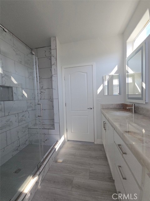 21500 Lassen, Chatsworth CA: https://media.crmls.org/medias/6d5d5533-b4e4-4dbd-b787-88744f3cbe9e.jpg