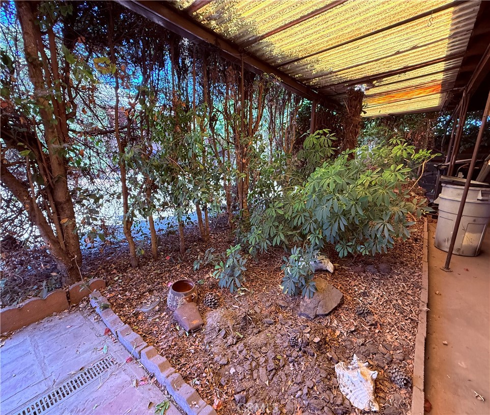 https://media.crmls.org/medias/6d5de223-f032-4795-bfef-aac5e5184304.jpg?preset=X-Large