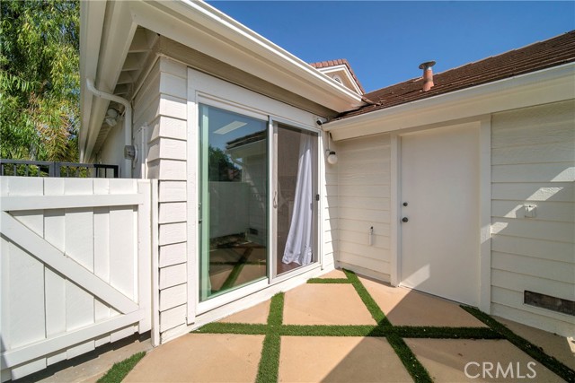 Detail Gallery Image 26 of 40 For 24001 Arminta St, West Hills,  CA 91304 - 3 Beds | 2 Baths