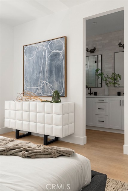 608 Malibu, Costa Mesa CA: https://media.crmls.org/medias/6d5e893e-da6c-4d4d-a0f6-794024850149.jpg