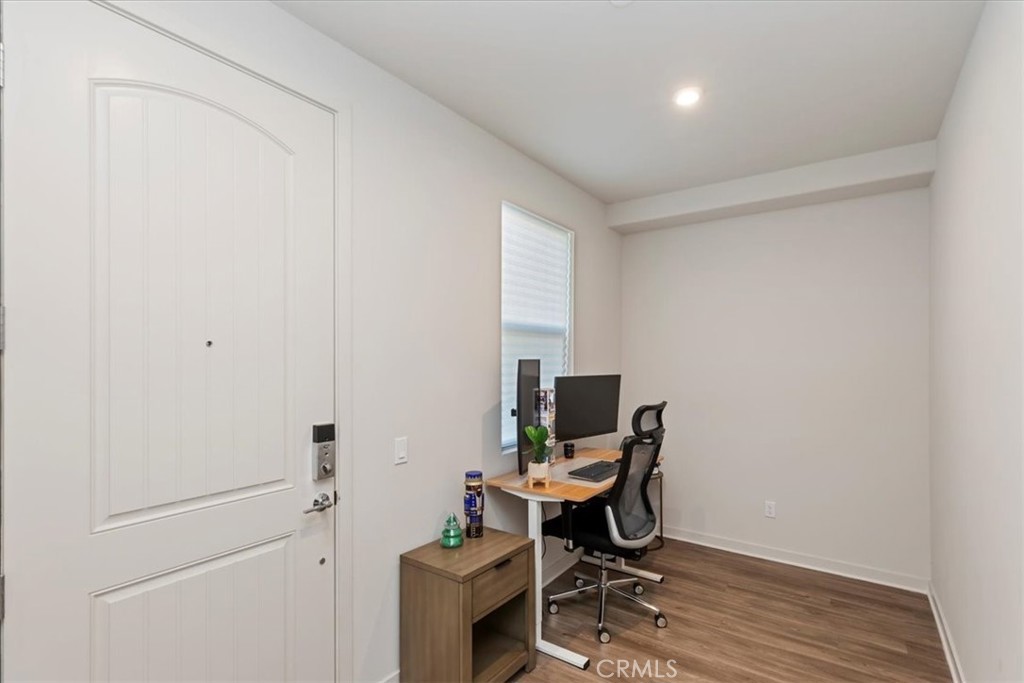 MLS #IV25267052 image #4