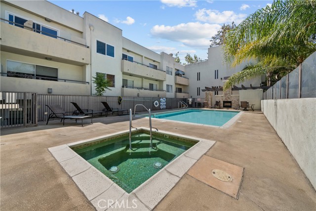 Detail Gallery Image 16 of 18 For 4702 Fulton Ave #304,  Sherman Oaks,  CA 91423 - 2 Beds | 2 Baths