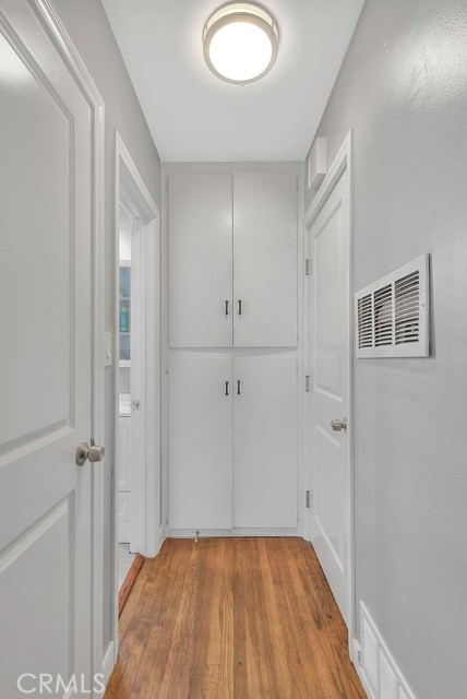 Detail Gallery Image 16 of 24 For 1280 E 4th St #1,  Long Beach,  CA 90802 - 1 Beds | 1 Baths