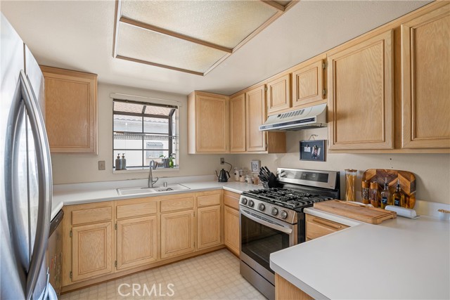Detail Gallery Image 9 of 26 For 18109 Erik Ct #454,  Canyon Country,  CA 91387 - 2 Beds | 2 Baths