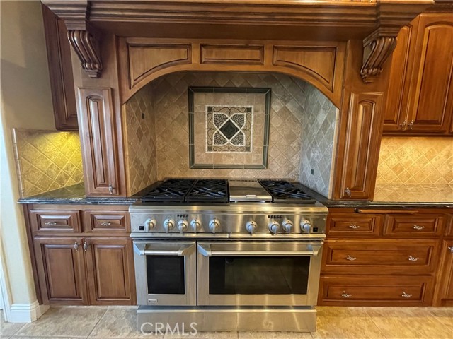 16052 W Middleton Avenue, Kerman CA: https://media.crmls.org/medias/6d5f2a59-15ac-4f11-8f17-7a5130950aae.jpg