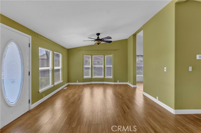 Detail Gallery Image 9 of 44 For 209 Road Runner Ln, Fountain Valley,  CA 92708 - 3 Beds | 2 Baths