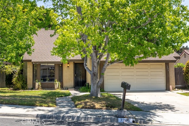 Detail Gallery Image 2 of 28 For 7206 Mimosa Dr, Carlsbad,  CA 92011 - 3 Beds | 2 Baths