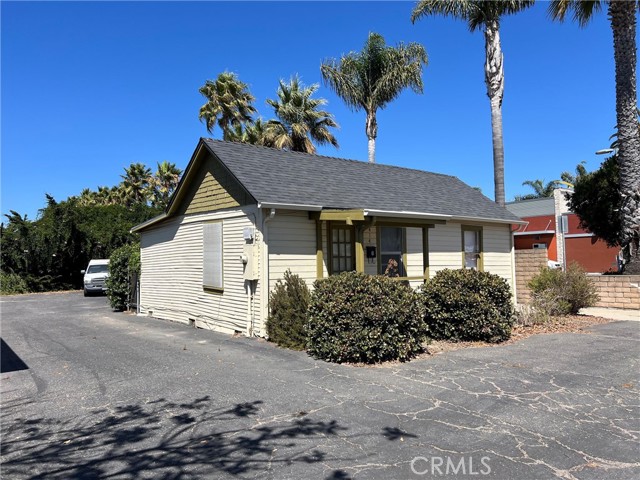 Detail Gallery Image 7 of 19 For 414 E Grand Ave, Arroyo Grande,  CA 93420 - 6 Beds | 4 Baths