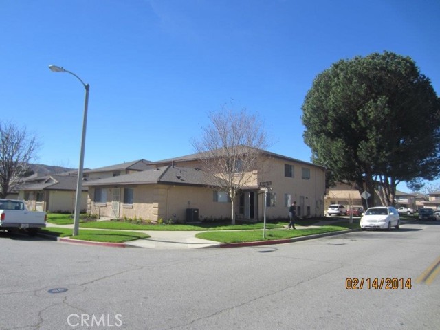 Detail Gallery Image 3 of 8 For 2077 Avenida Refugio #3,  Simi Valley,  CA 93063 - 2 Beds | 1 Baths