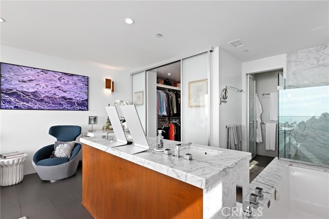 Detail Gallery Image 25 of 73 For 1088 Del Mar Ave, Laguna Beach,  CA 92651 - 4 Beds | 4/1 Baths