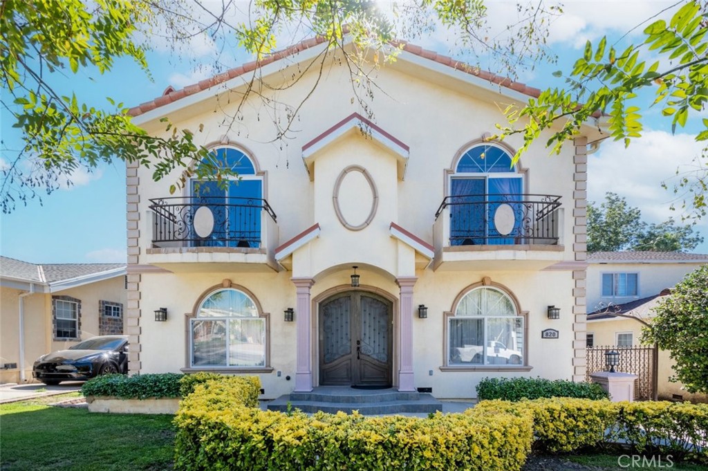820 E Valencia Avenue, Burbank, CA 91501