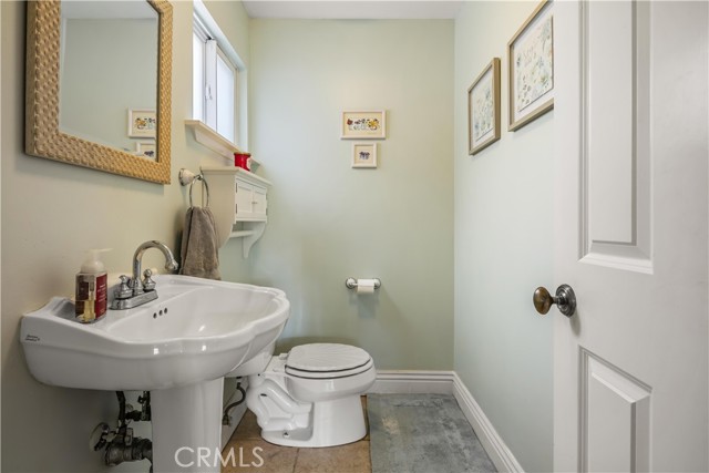 Detail Gallery Image 16 of 35 For 1650 San Gabriel Ave, Glendale,  CA 91208 - 3 Beds | 2/1 Baths