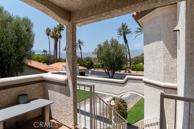 Image 4 for 738   Vista Lago DR