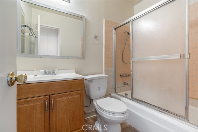 820 N Raymond Avenue, Pasadena CA: https://media.crmls.org/medias/6d625a69-a9d8-4725-983e-8cea2a66c46b.jpg