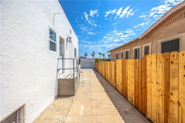 Detail Gallery Image 32 of 42 For 5140 Chesley Ave, Los Angeles,  CA 90043 - 3 Beds | 2 Baths