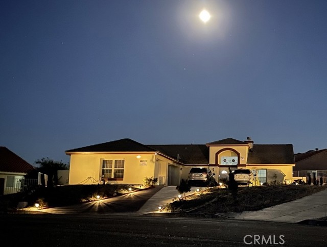 57281 Titian Court, Yucca Valley CA: https://media.crmls.org/medias/6d64120b-47f6-4181-9fc0-f4f9d7a19ab8.jpg