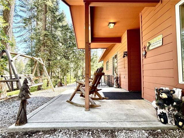 Detail Gallery Image 3 of 47 For 3502 Comet Mine, Mariposa,  CA 95338 - 3 Beds | 2 Baths