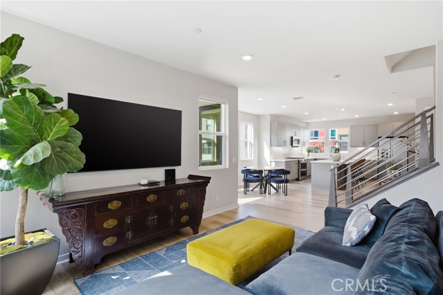 Detail Gallery Image 15 of 43 For 760 S Grable, Orange,  CA 92868 - 4 Beds | 3/1 Baths