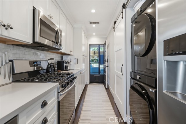 16914 Budlong photo 7