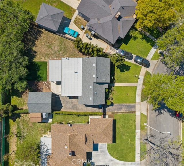 Detail Gallery Image 6 of 45 For 1843 Kenneth Way, Pasadena,  CA 91103 - 3 Beds | 2 Baths