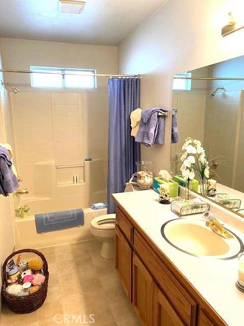 Detail Gallery Image 8 of 10 For 1148 Quail Ct, Merced,  CA 95340 - 3 Beds | 2 Baths
