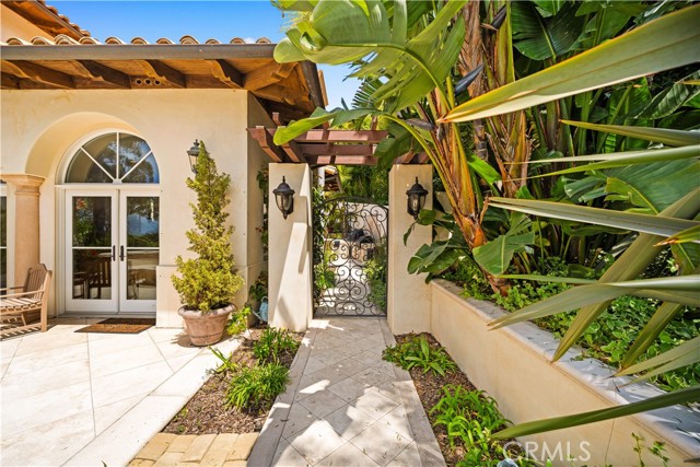 Detail Gallery Image 5 of 75 For 1502 Paseo La Cresta, Palos Verdes Estates,  CA 90274 - 6 Beds | 5/1 Baths