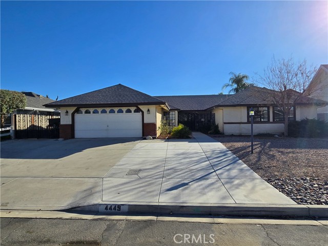 Detail Gallery Image 2 of 24 For 4449 Du Cane St, Hemet,  CA 92544 - 4 Beds | 2/1 Baths