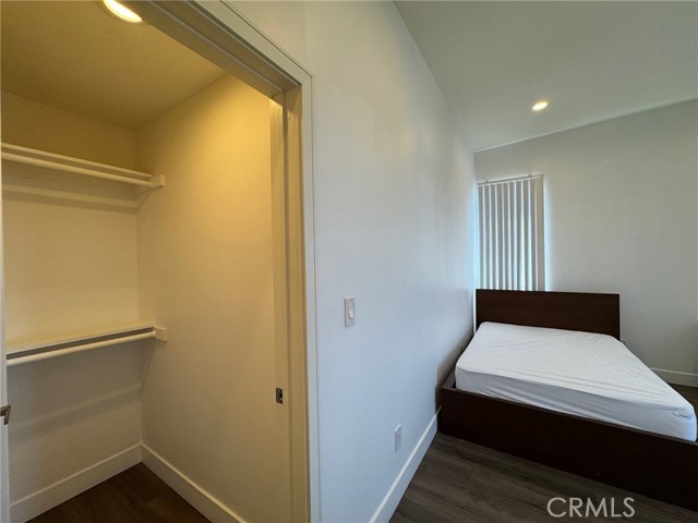1737 1/2 Magnolia Avenue, Los Angeles CA: https://media.crmls.org/medias/6d65ea96-3f2a-48a8-a7f5-3708c7b3df56.jpg