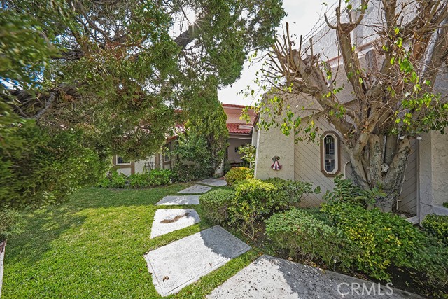 9752 Rangeview Drive, Santa Ana CA: https://media.crmls.org/medias/6d66aceb-7bcf-418d-9079-bde69149db00.jpg