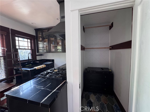 4115 S Carolina Street, San Pedro CA: https://media.crmls.org/medias/6d678a94-c1ad-443e-8977-edaea56ce521.jpg